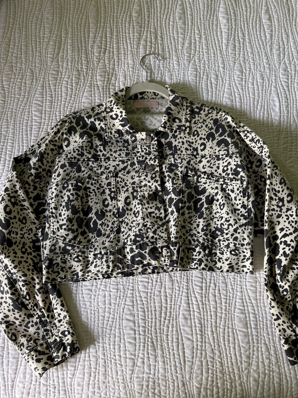 Cropped Animal-Print Utility Jacket - Black & Cream